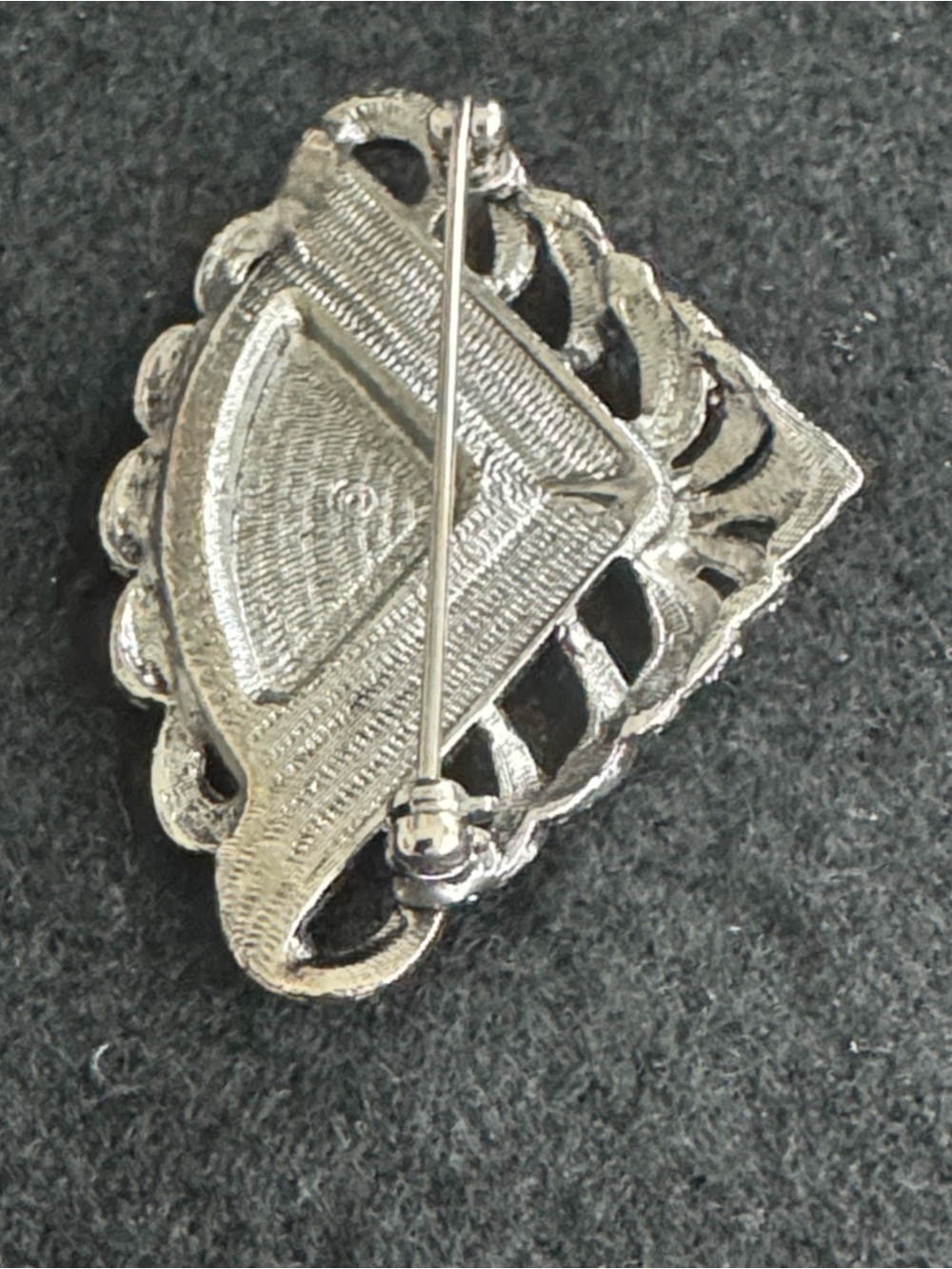 VTG Avon Art Deco Silvertone Brooch with Faux Marcasite Cream Enamel 1989 - Picture 4 of 5